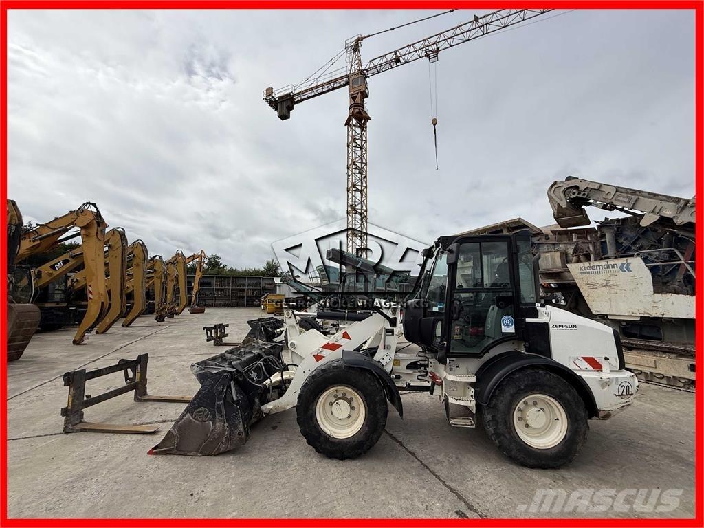 CAT 908M Utovarivači na točkove