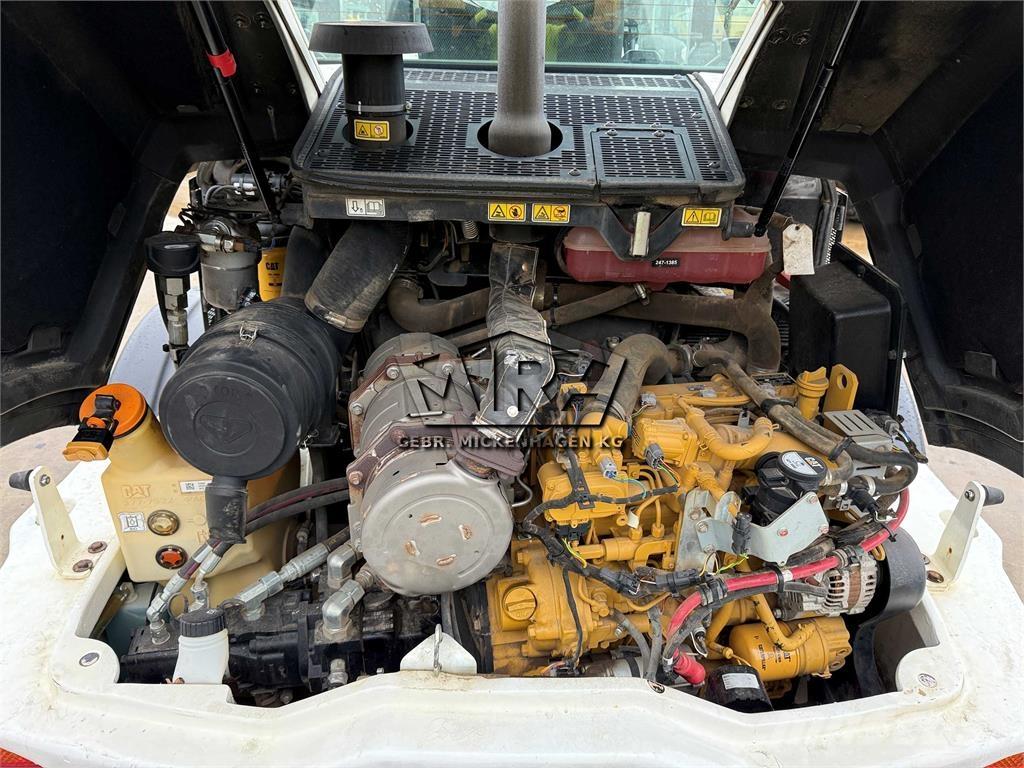 CAT 908M Utovarivači na točkove