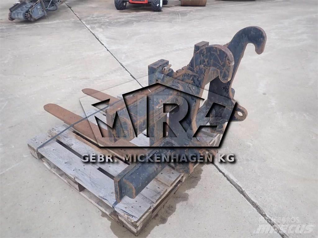 CAT 926 Građevinarske viljuške