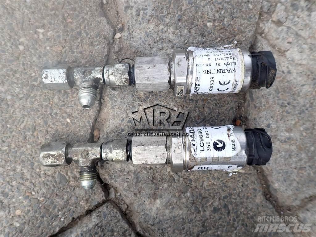 CAT 926 M/ Waage Kabine i unutrašnjost