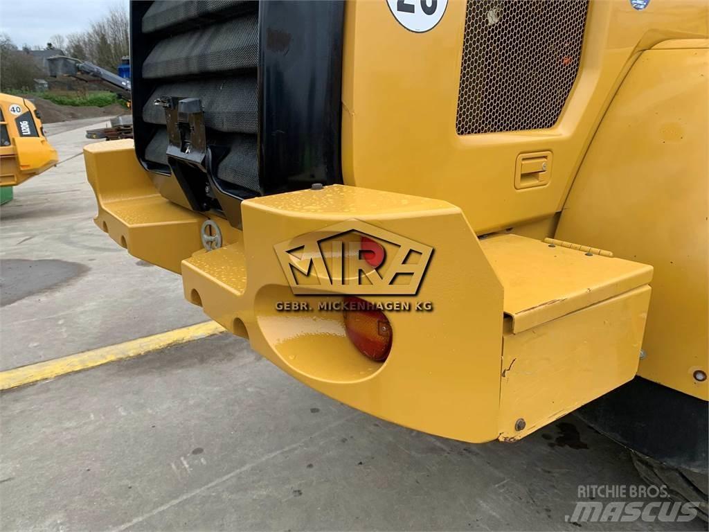 CAT 930M Utovarivači na točkove