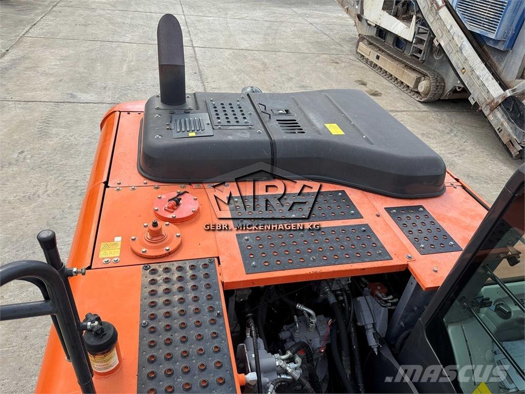 Hitachi ZX 220W-6 Bageri točkaši