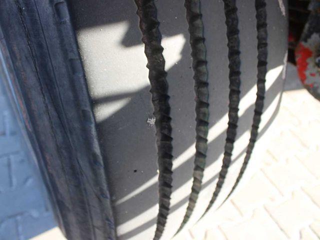  ANBS, PNEU 80% Tovarne prikolice sa ciradom