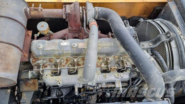 CASE CX 210 Bageri guseničari