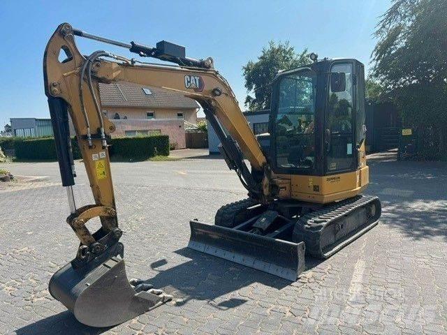 CAT 304 Mini bageri < 7t