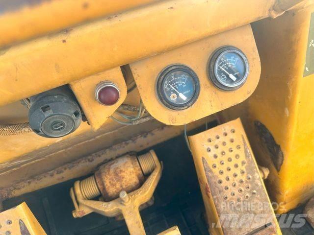 CAT 953 Buldožeri guseničari
