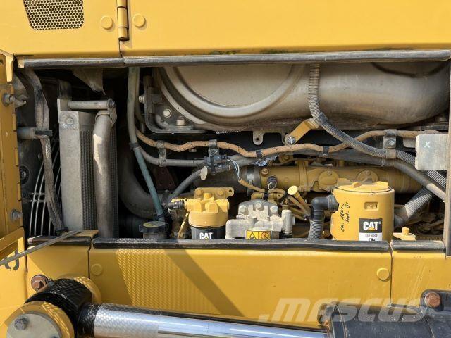 CAT D6N XL Ostalo za građevinarstvo