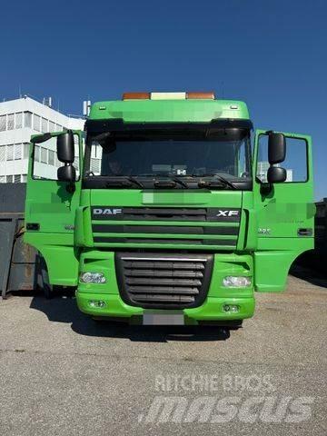 DAF FAS XF 105 Rol kiper kamioni sa kukom za podizanje tereta