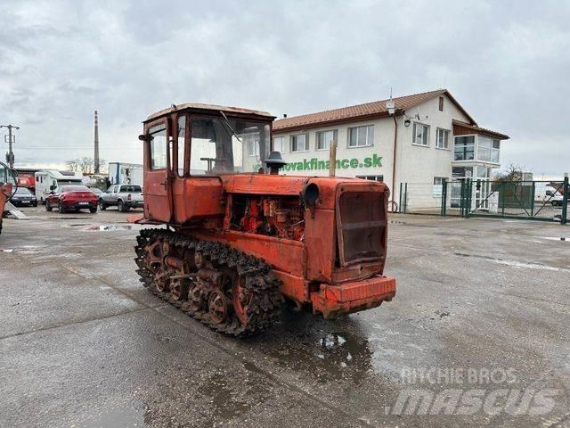  DT75 buldozer Buldožeri guseničari