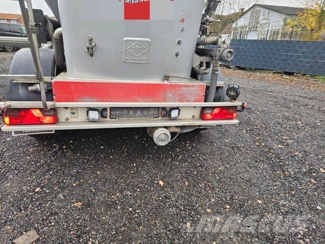 Feldbinder 46m³ Poluprikolice cisterne