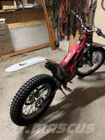  Gasgas 125 ccm Ostali kamioni