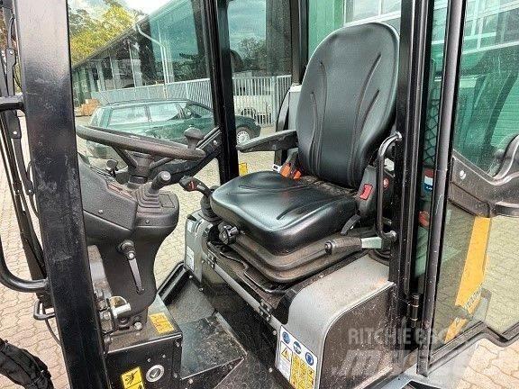 GiANT G2200 HD Prednji utovarivači i bageri