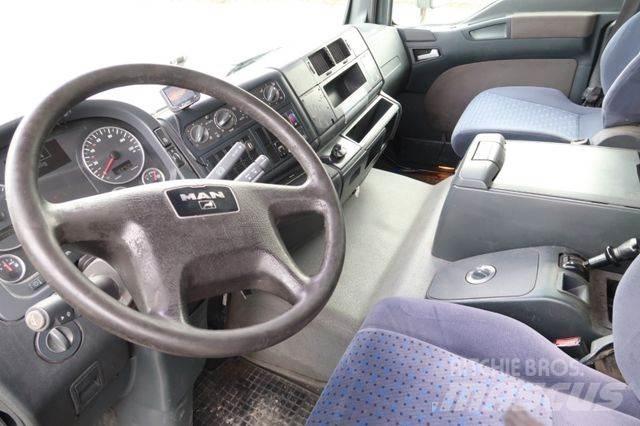 MAN 12.240 BL Kamioni sa ciradom