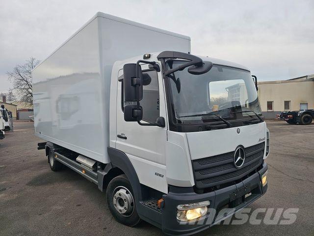 Mercedes-Benz 818 Sanduk kombiji