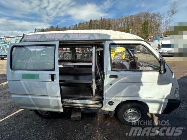 Suzuki SU Dostavna vozila / kombiji