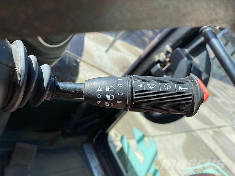 JCB TM 320 Teleskopski viljuškari