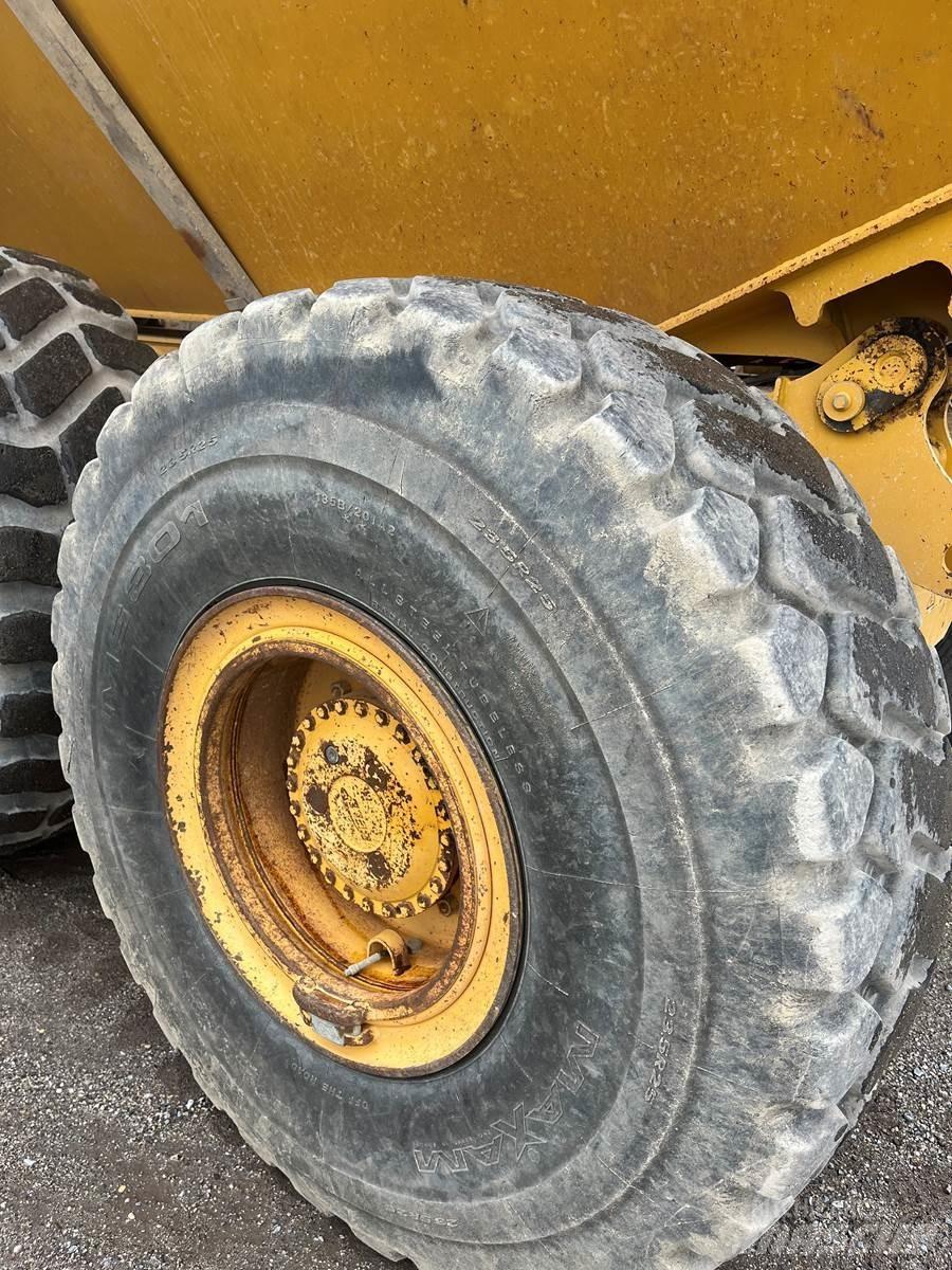 Bell B30E Zglobni damperi
