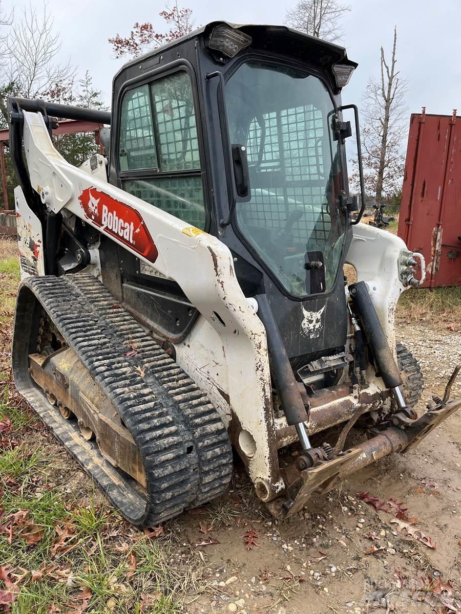 Bobcat T76 Skid steer mini utovarivači