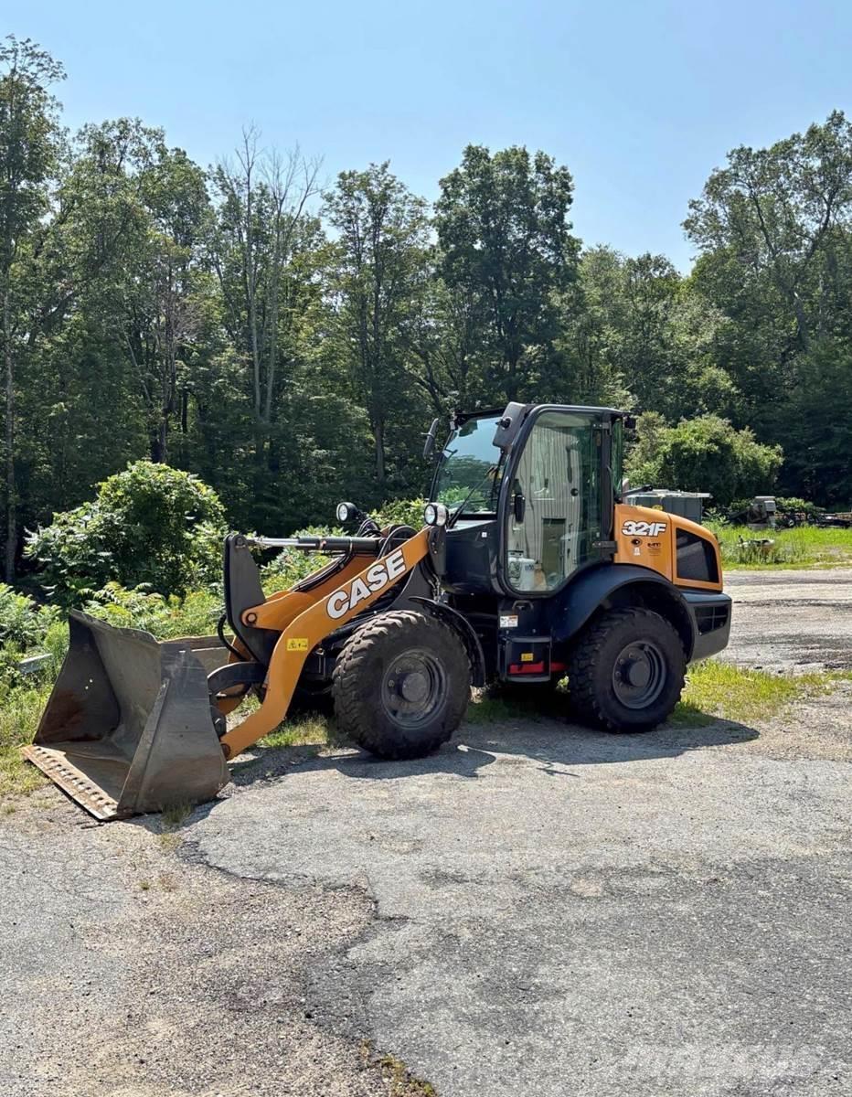 CASE 321F Utovarivači na točkove