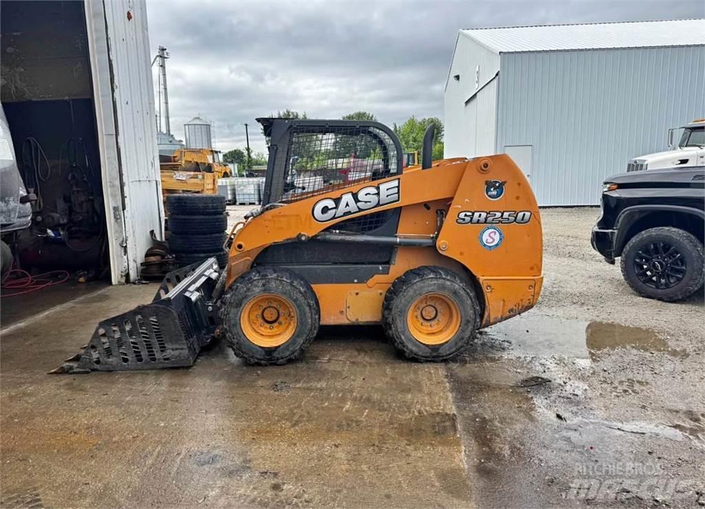 CASE SR250 Skid steer mini utovarivači