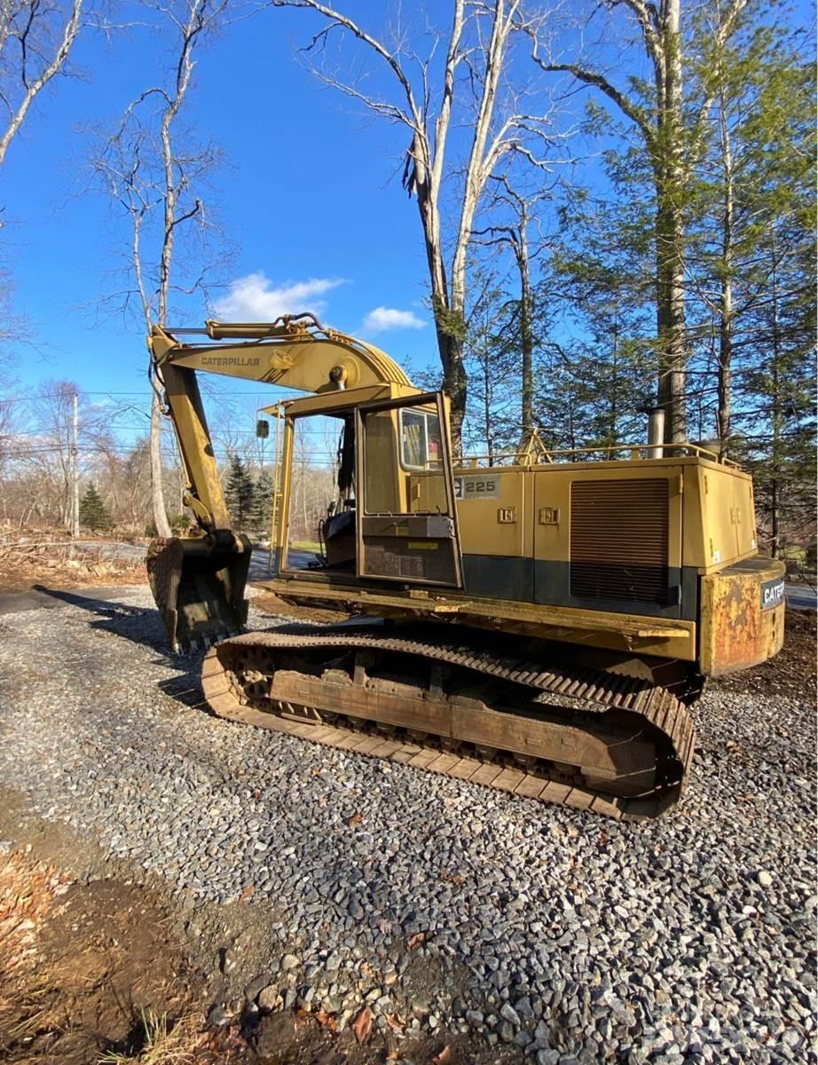 CAT 225 Bageri guseničari