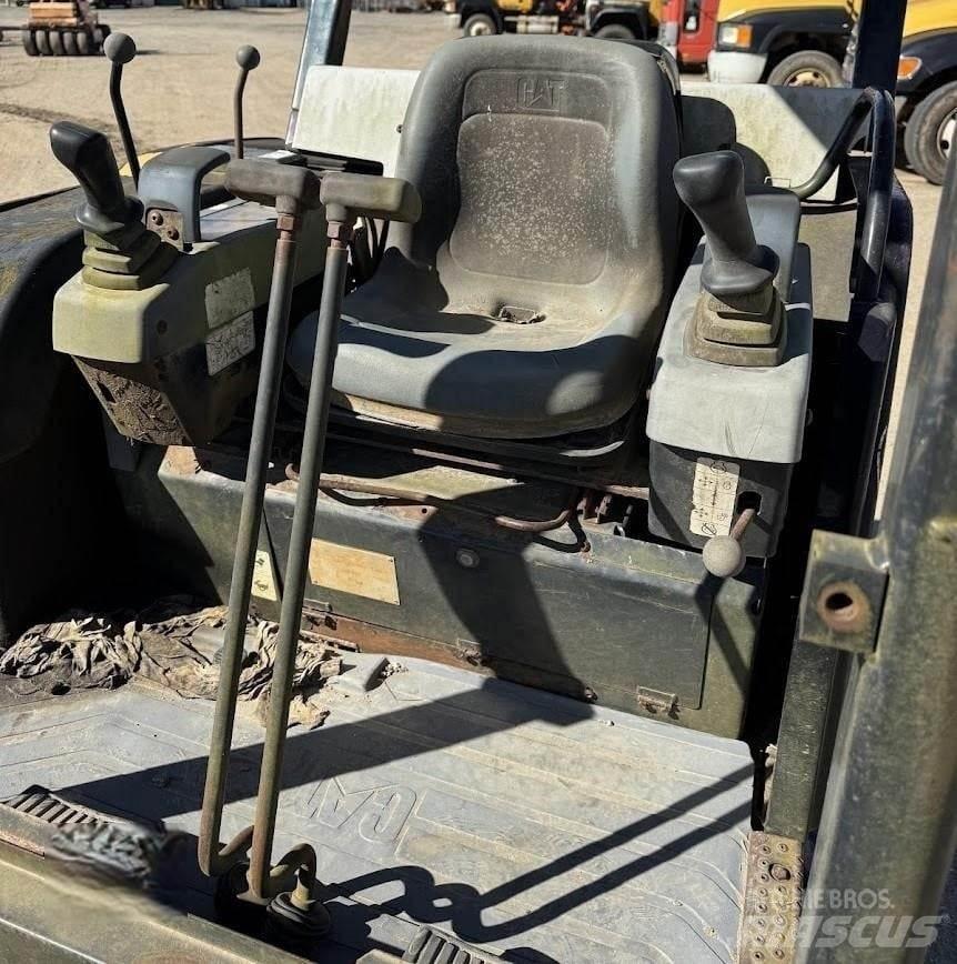 CAT 302.5 Mini bageri < 7t