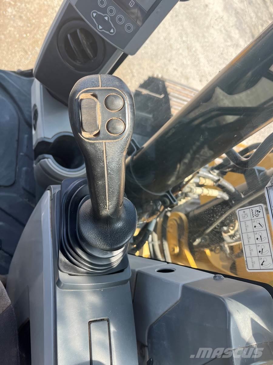 CAT 313FL Bageri guseničari