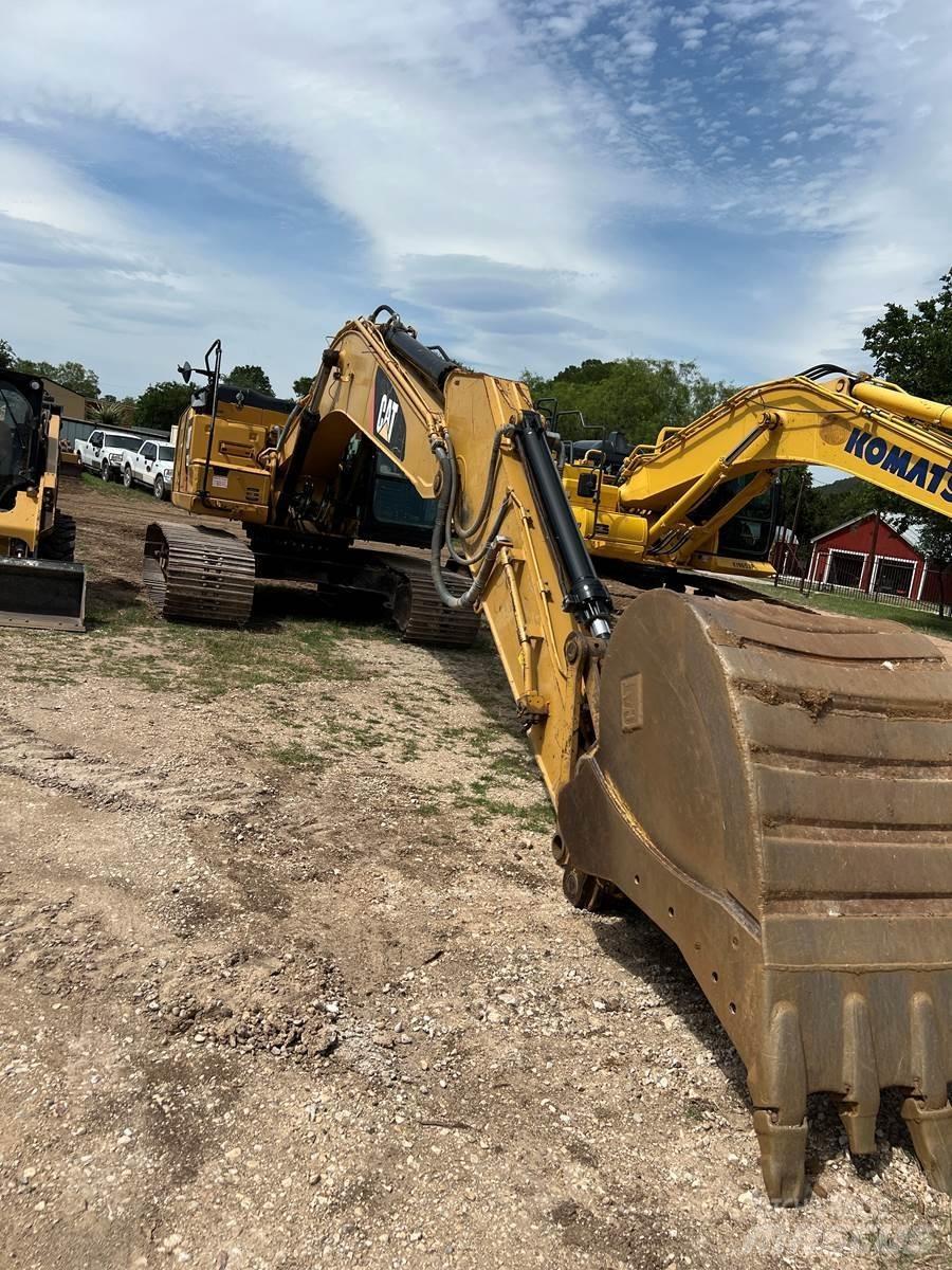 CAT 323FL Bageri guseničari