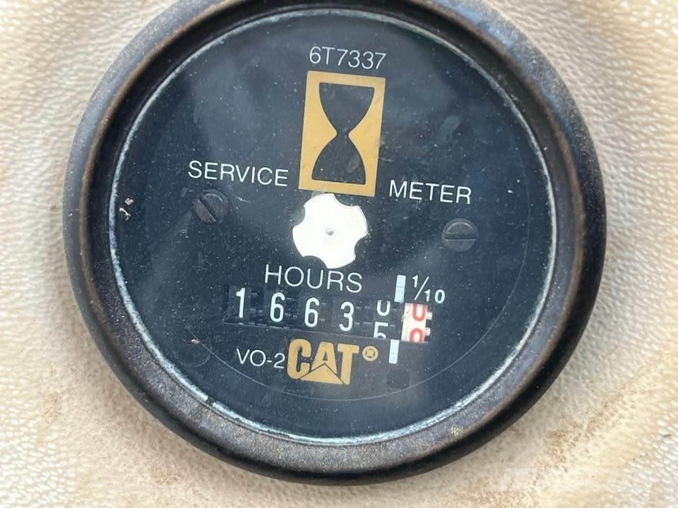 CAT 325BL Bageri guseničari