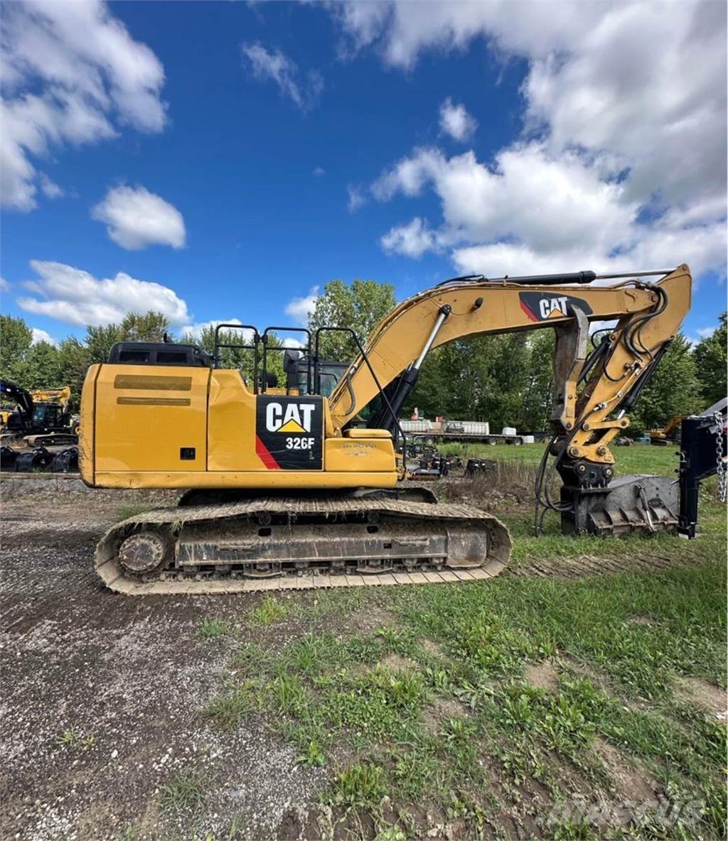 CAT 326FL Bageri guseničari