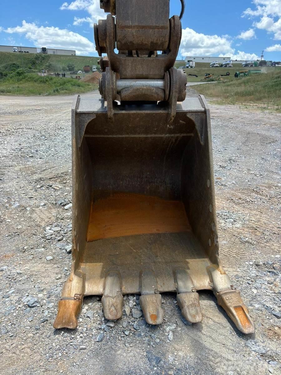CAT 330DL Bageri guseničari