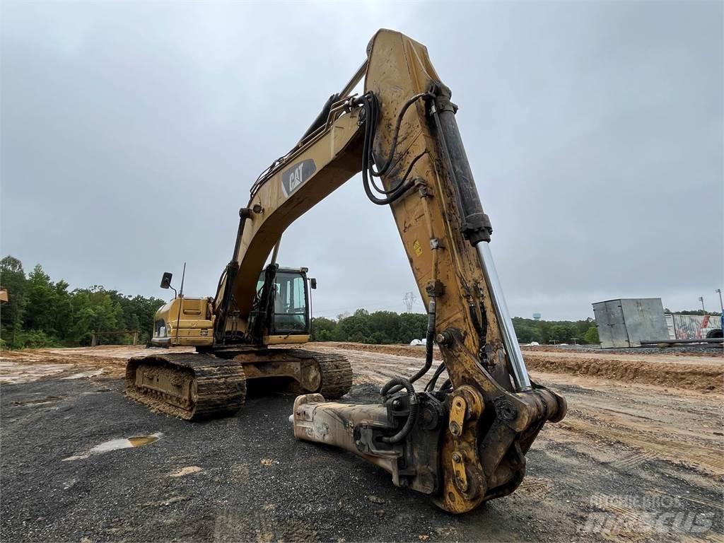 CAT 330DL Bageri guseničari
