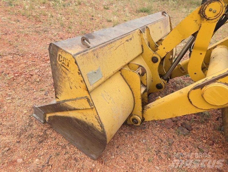 CAT 420D Rovokopači