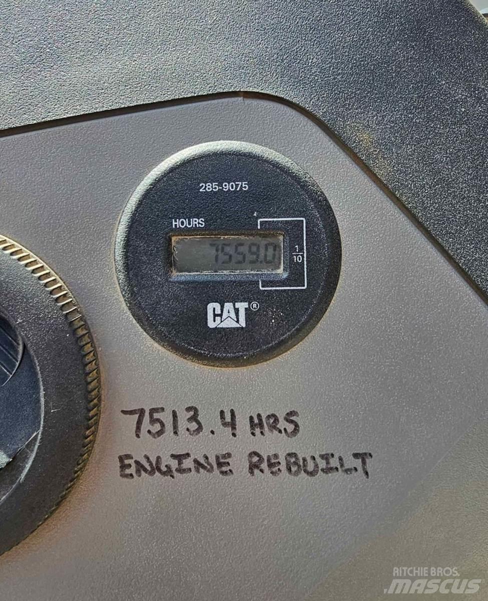CAT 420E Rovokopači