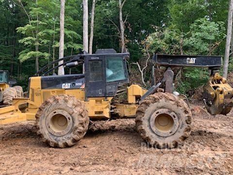 CAT 525C Skideri