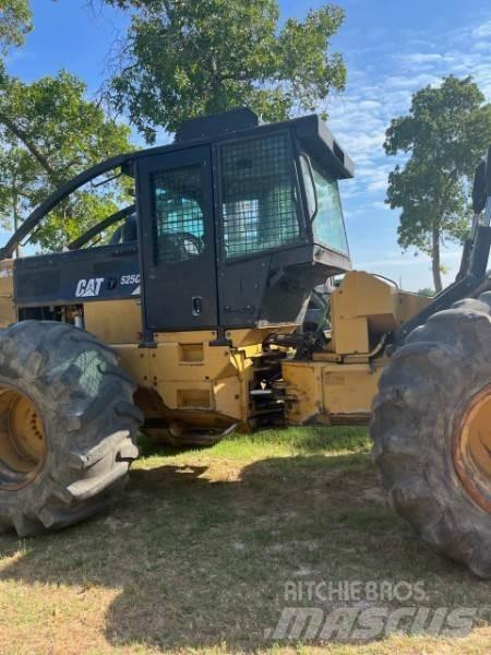 CAT 525C Skideri