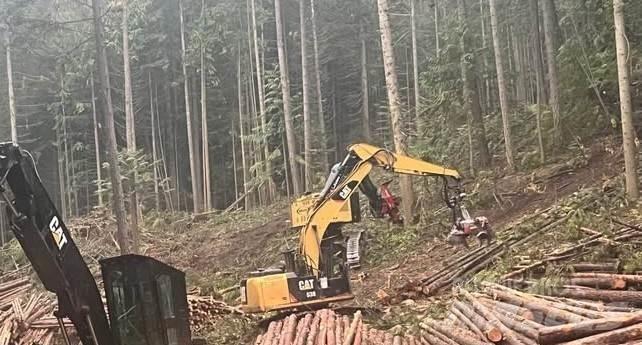 CAT 538 Kranovi i utovarivači