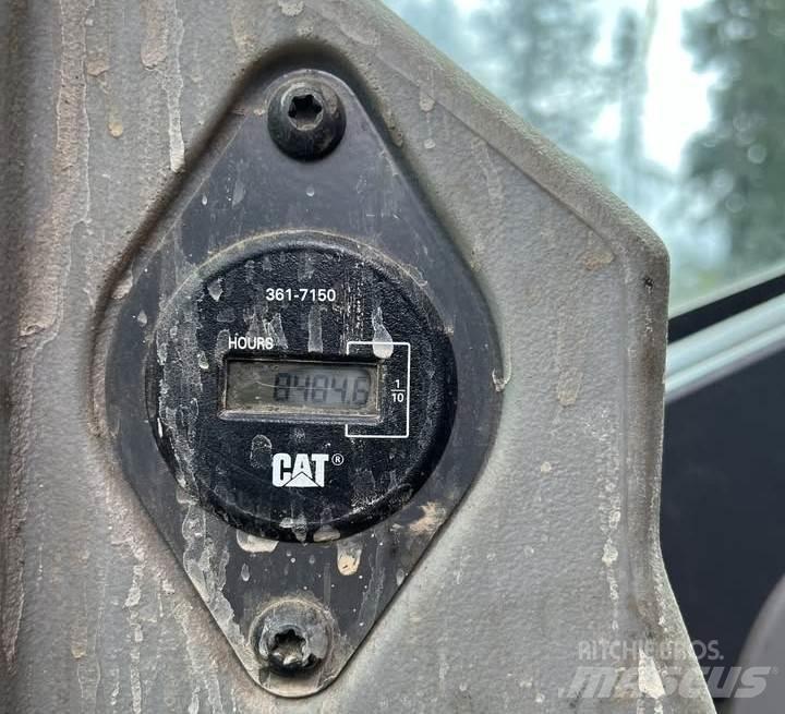 CAT 568 LL Utovarivači stabala