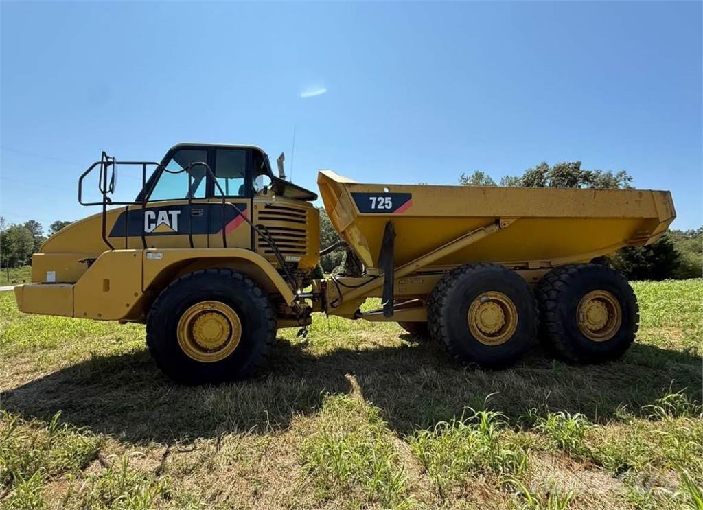 CAT 725 Zglobni damperi