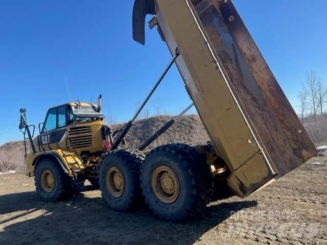 CAT 730 Zglobni damperi