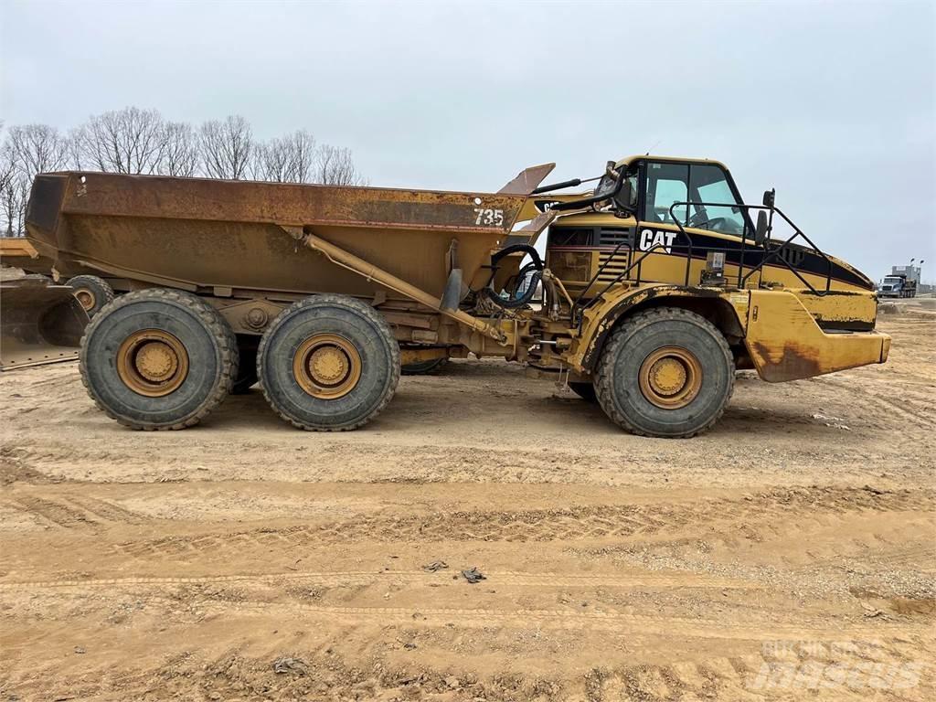CAT 735 Zglobni damperi