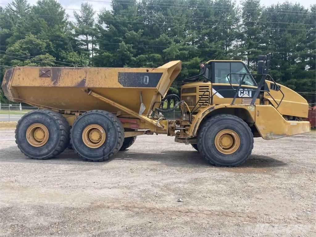 CAT 740 Zglobni damperi