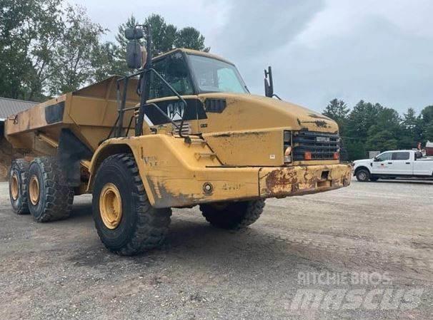 CAT 740 Zglobni damperi