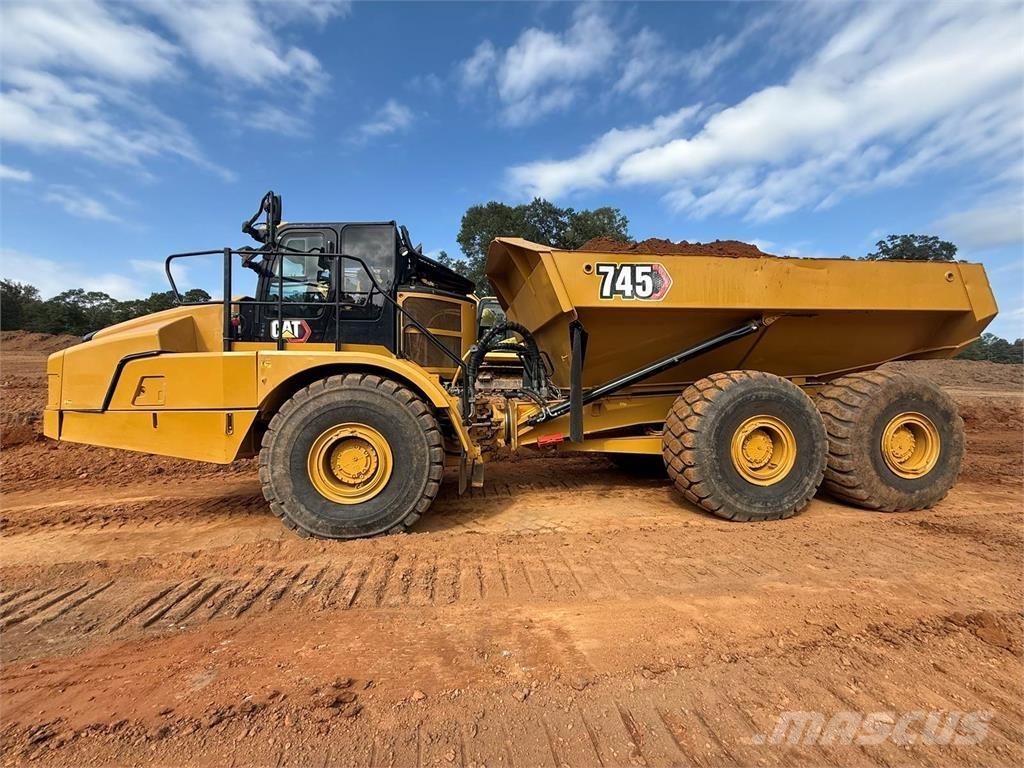 CAT 745 Zglobni damperi