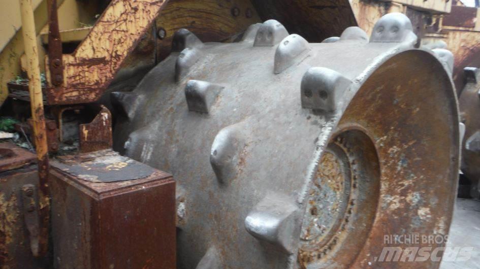 CAT 836G Kompaktori otpada