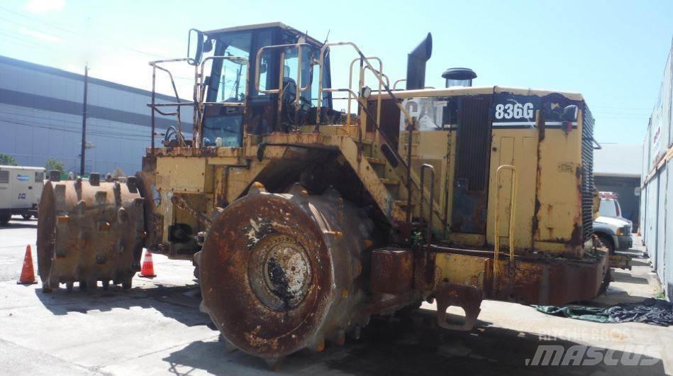 CAT 836G Kompaktori otpada