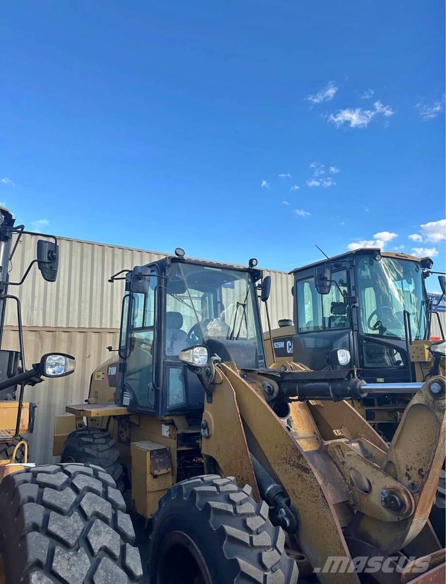 CAT 910M Utovarivači na točkove