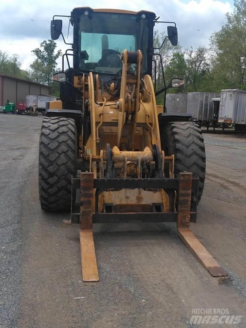 CAT 926M Utovarivači na točkove