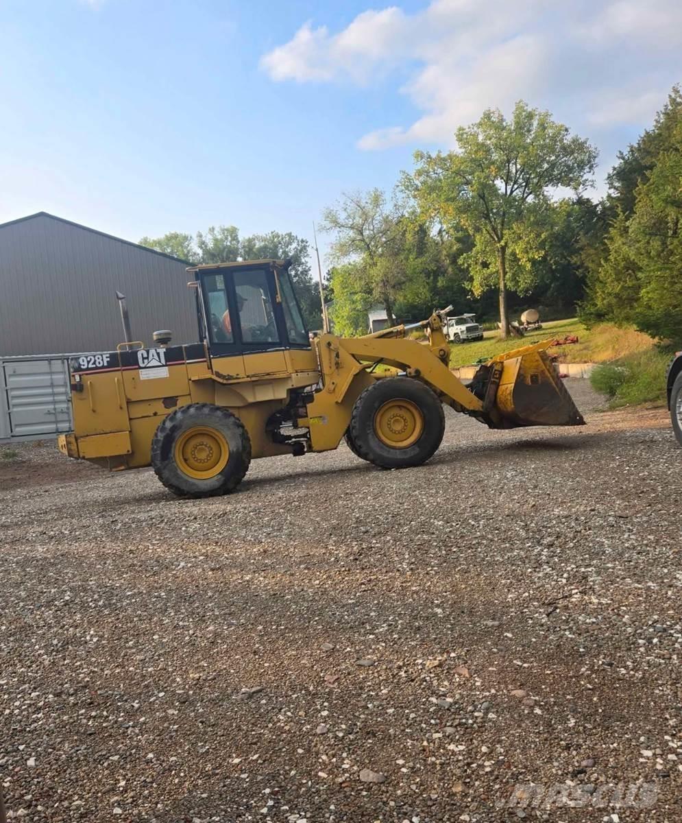CAT 928F Utovarivači na točkove
