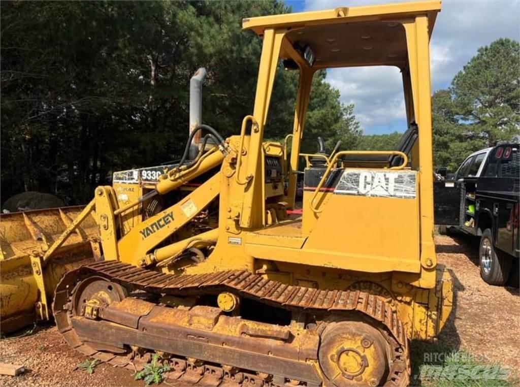 CAT 933C Buldožeri guseničari